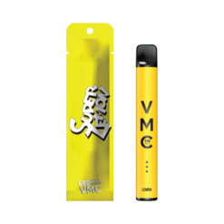VMC 600 Puffs กลิ่น Super Lemon (มะนาว) มีกลิ่นเปรี้ยวของมะนาวที่สดชื่น สร้างความรู้สึกเหมือนกำลังทานมะนาวสด